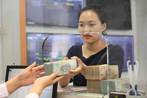 Vốn đầu tư tăng vọt, thị trường Việt Nam tiếp tục "hấp dẫn" các nhà đầu tư