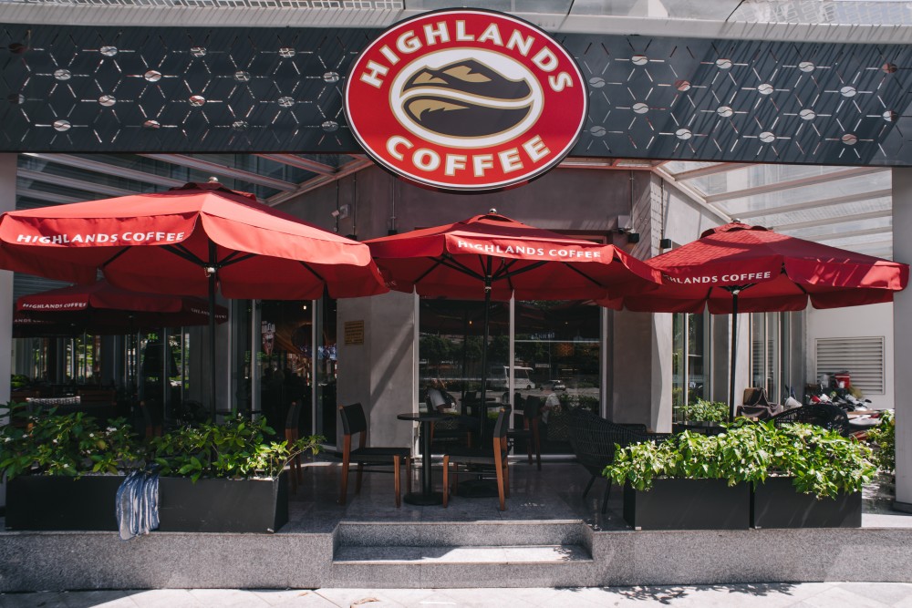 Thị trường đồ uống trà & cà phê 2022: Phúc Long cùng Highlands Coffee bứt tốc, The Coffee House và Trung Nguyên Legend chững lại